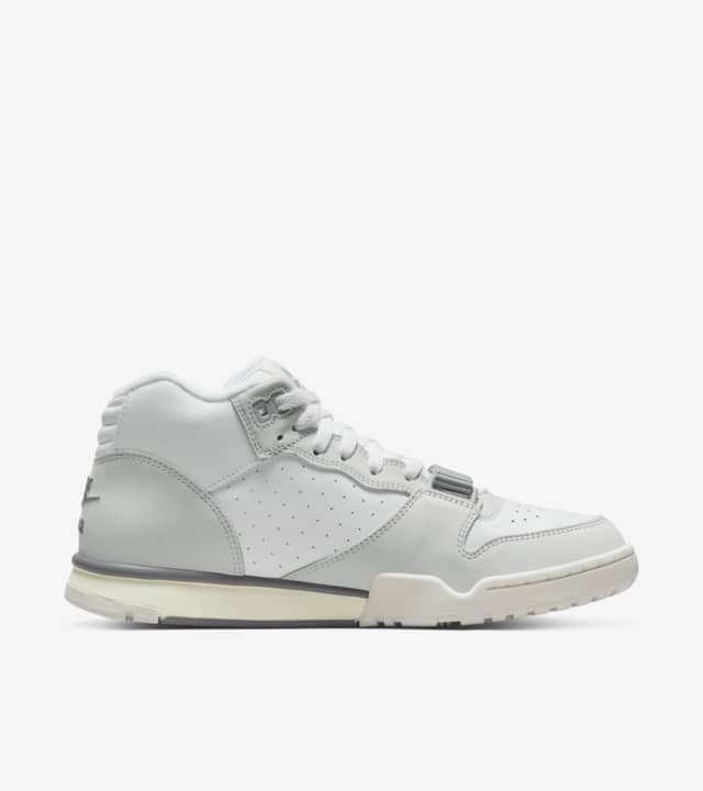 nike dm0521 001